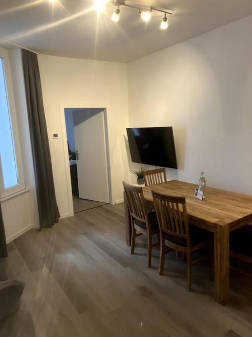 Jaybnb - Geraeumiges Apartment Am Hafen Von Dortmund Esterno foto